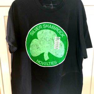 NEW Halloween III Silver Shamrock Novelty from Black Tee / Green Clover NWT